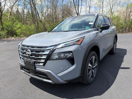 Boulder Gray Metallic 2025 Nissan Rogue SL