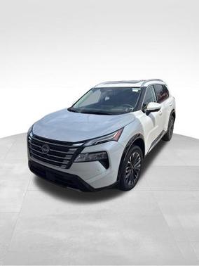Everest White P 2026 Nissan Rogue Platinum