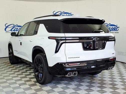 Polar White Tricoat 2026 Chevrolet Traverse RS
