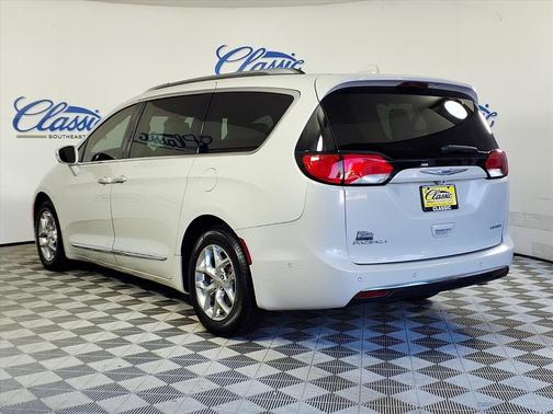 2019 Chrysler Pacifica Limited