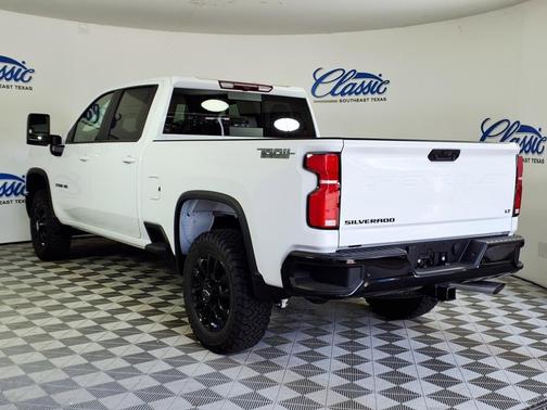 2025 Chevrolet Silverado 2500 LT