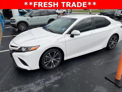 2019 Toyota Camry SE