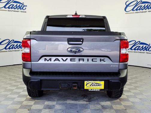 Carbonized Gray Metallic 2023 Ford Maverick XL