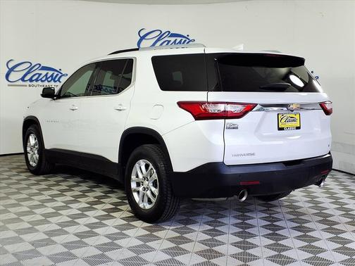 2018 Chevrolet Traverse LT Cloth