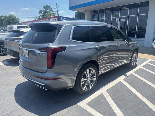 Satin Steel Metallic 2022 Cadillac XT6 Premium Luxury FWD