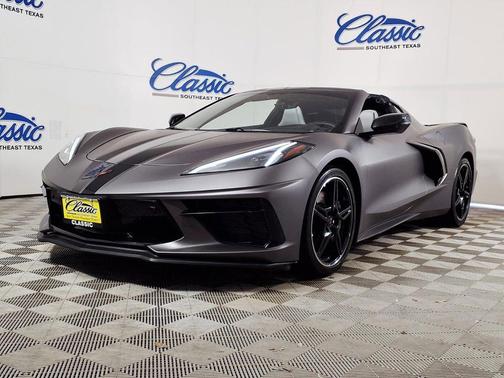 Arctic White 2021 Chevrolet Corvette Stingray w/2LT