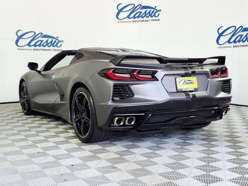 Arctic White 2021 Chevrolet Corvette Stingray w/2LT