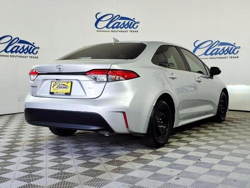 Classic Silver Metallic 2024 Toyota Corolla LE