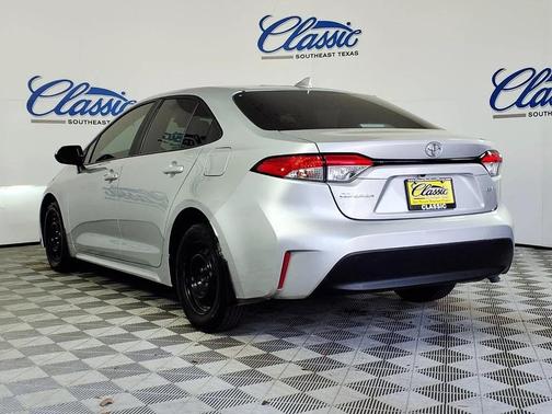 Classic Silver Metallic 2024 Toyota Corolla LE