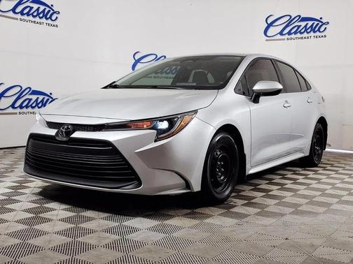 Classic Silver Metallic 2024 Toyota Corolla LE