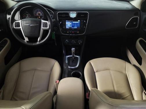 2011 Chrysler 200 Limited