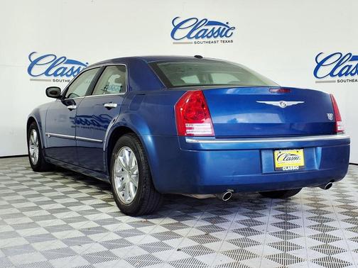 Blue 2009 Chrysler 300C Hemi