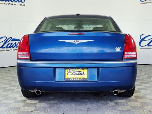 Blue 2009 Chrysler 300C Hemi