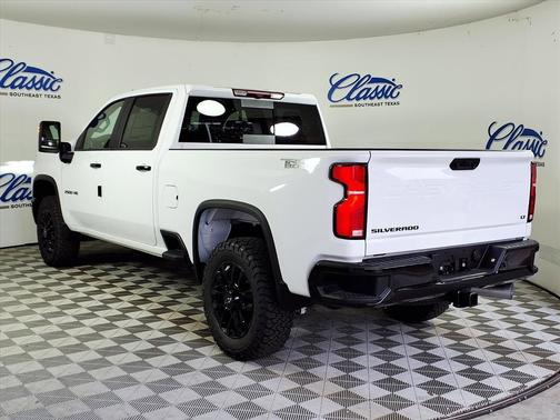 2026 Chevrolet Silverado 2500 LT