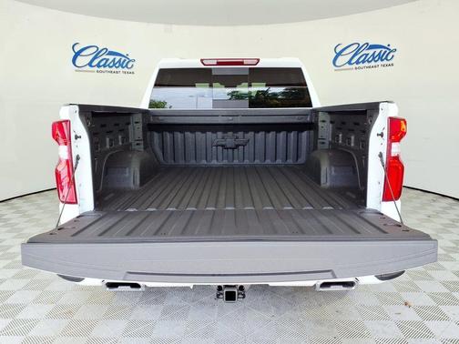 Summit White 2026 Chevrolet Silverado 1500 RST