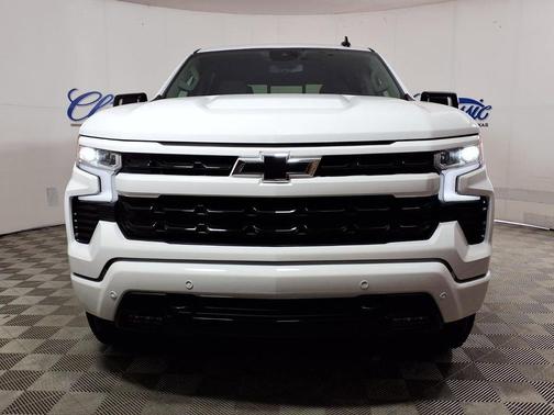 Summit White 2026 Chevrolet Silverado 1500 RST