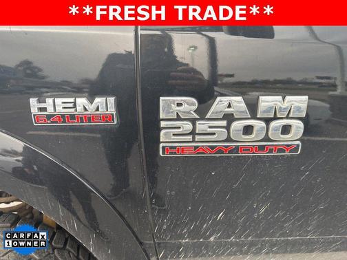 2017 RAM 2500 Tradesman Crew Cab 4x4 6'4' Box