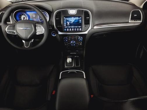 2023 Chrysler 300 Touring
