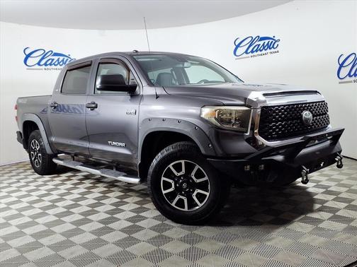 2018 Toyota Tundra SR5