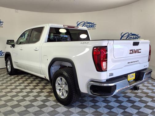 2023 GMC Sierra 1500 SLE