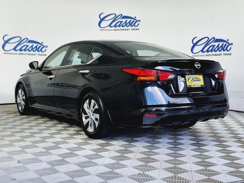 2024 Nissan Altima S FWD
