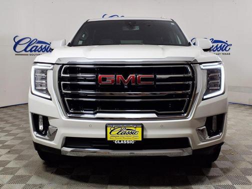 White Frost Tricoat 2021 GMC Yukon SLT
