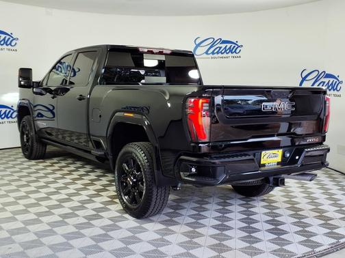 2024 GMC Sierra 2500 AT4