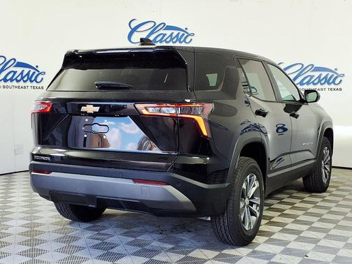 Mosaic Black Metallic 2026 Chevrolet Equinox 1LT