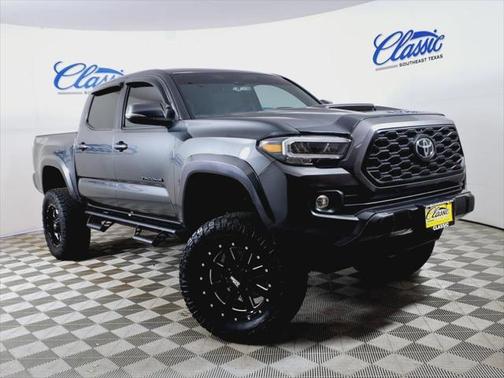 2022 Toyota Tacoma SR