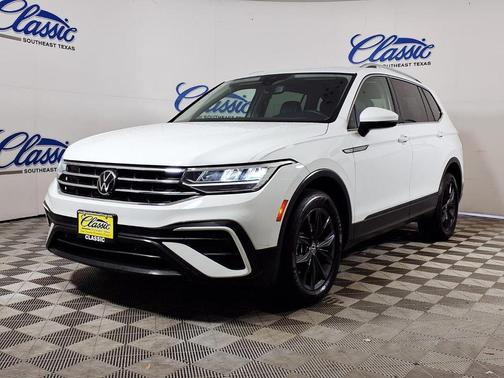 White 2022 Volkswagen Tiguan 2.0T SE