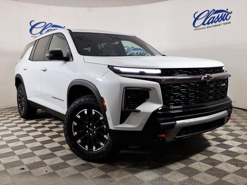 Polar White Tricoat 2026 Chevrolet Traverse AWD Z71