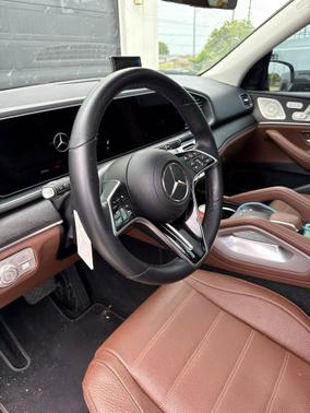 Black 2024 Mercedes-Benz GLE 450 4MATIC