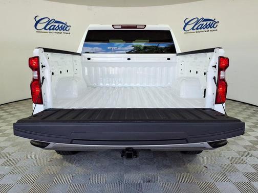 Summit White 2026 Chevrolet Silverado 1500 LT