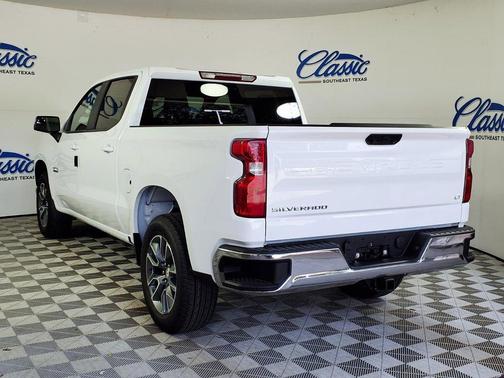 Summit White 2026 Chevrolet Silverado 1500 LT
