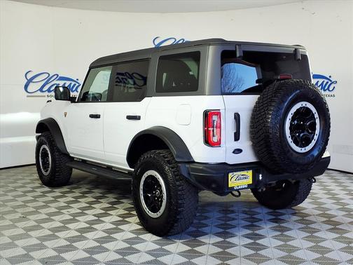 2022 Ford Bronco Badlands
