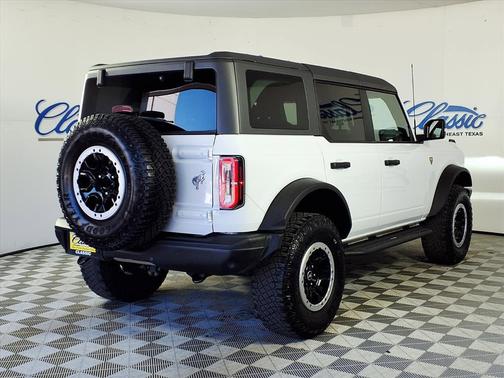 2022 Ford Bronco Badlands