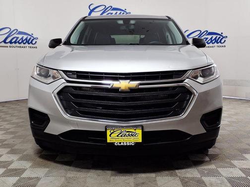 Satin Steel Metallic 2020 Chevrolet Traverse LS