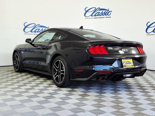 2022 Ford Mustang GT Premium