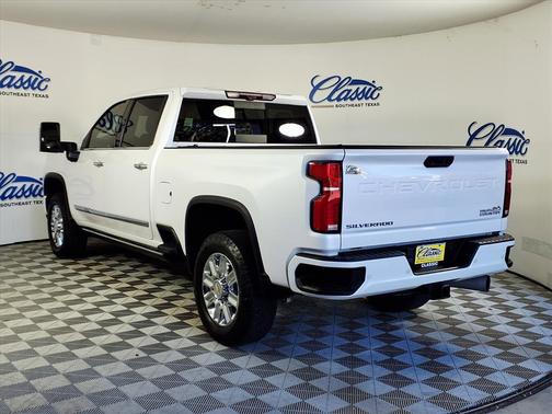 2024 Chevrolet Silverado 2500 High Country