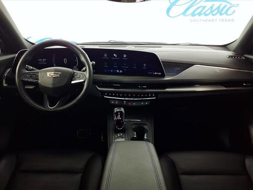 2024 Cadillac XT4 Sport