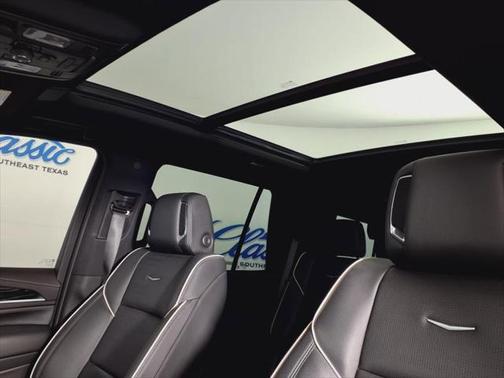 2022 Cadillac Escalade Sport
