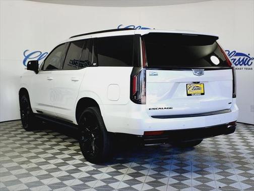 2022 Cadillac Escalade Sport