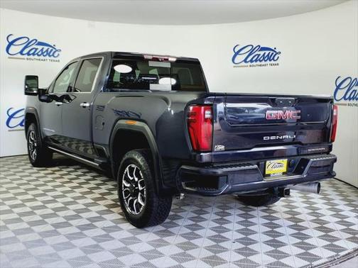 2024 GMC Sierra 2500 Denali
