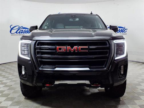 2022 GMC Yukon XL 4WD AT4