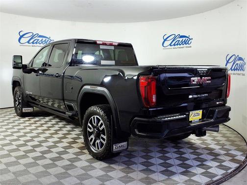 2023 GMC Sierra 2500 AT4