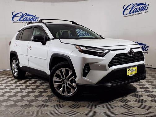 Wind Chill Pearl 2024 Toyota RAV4 XLE Premium