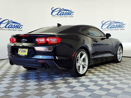 2021 Chevrolet Camaro RWD Coupe LT1