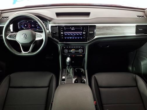 2022 Volkswagen Atlas Cross Sport 3.6L V6 SE w/Technology