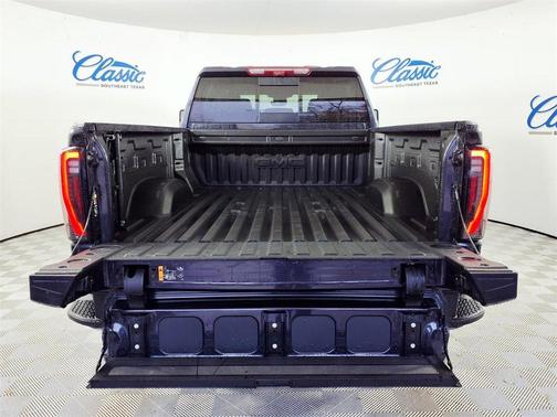 2025 GMC Sierra 2500 AT4