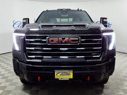 2025 GMC Sierra 2500 AT4